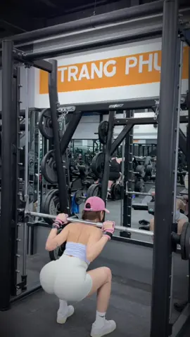 #CapCut gymer mà k đu trend này thì thiếu sót quá #ngaythu5 #GymTok #gymgirl #thaydoibanthan #thaodigym #xuhuong #100ngaythaydoibanthan #GymLife 
