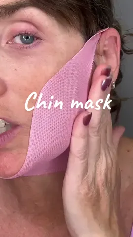 How am I today years old an finally resting the skin on my chin?  This chinstrap mask  firms and depuffs with a cooling sensation! @ROUND LAB #facialmask #chinmask #skincare #neck @roundlab_influencers 