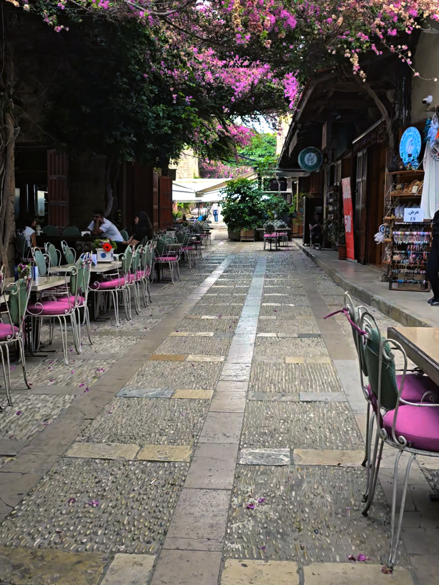 #لبنان #سياحة #جبيل #بيبلوس #فيروز #ليل_وأوضة_منسية #تحت_قناديل_الياسمين 