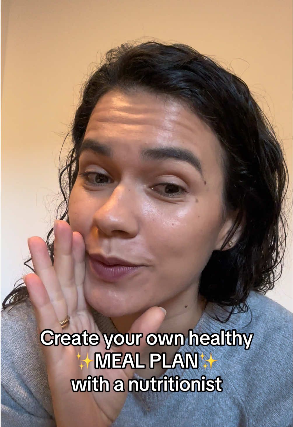 Creating a Meal Plan with a Nutritionist: PART 2  This year, I started belly dancing. 🥁💃 The first few weeks? Just posture. The first few months? Super basic moves. After 3 months? I could barely follow one choreography. Did I give up because I didn’t dance like my idols yet? Of course not — but that’s exactly what so many people do with their diet. They start, don’t see fast results, and quit. But real, lasting change takes time — and today’s class is your reminder to slow down, adjust step by step, and stay consistent. ✨ We’ll walk through how to identify small, doable changes in your eating habits using the SMART framework — so you actually stick to it long term. Want the fillable SMART Goals PDF to build your own plan? Just comment “SMART” and I’ll send it to you! This isn’t about perfection. It’s about consistency. Let’s do it together, one step at a time. 🧡 #HealthyHabits #LongTermChange #SmartGoals #MealPlanningTips #SustainableNutrition #NoMoreAllOrNothing #RealLifeHealthyEating #NutritionWithAnny