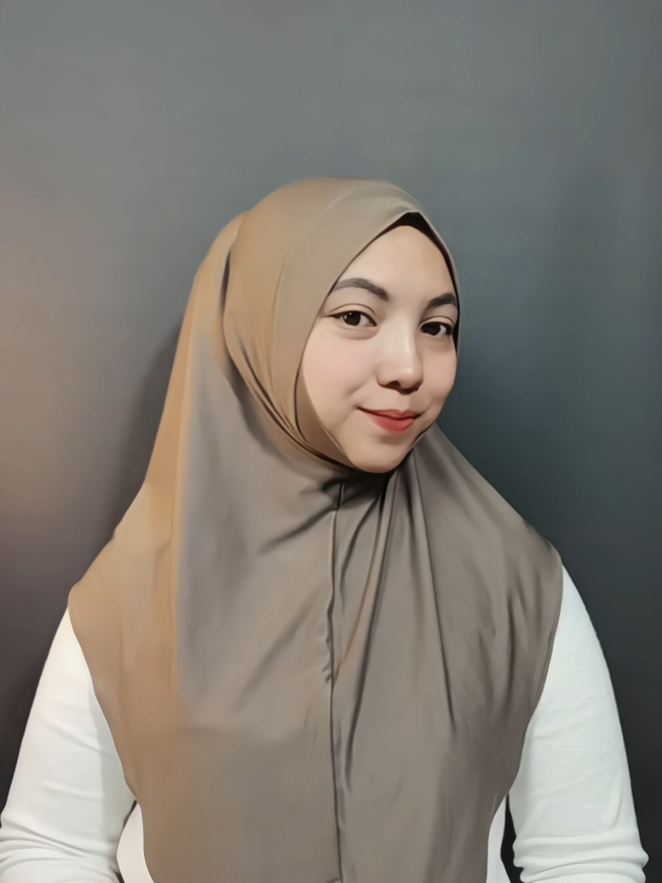 yang dipakai warna hazelnut ya 🥰 #fawazalhijab #bergomalaydagu #hijabdagu #hijab #hijabinstan 