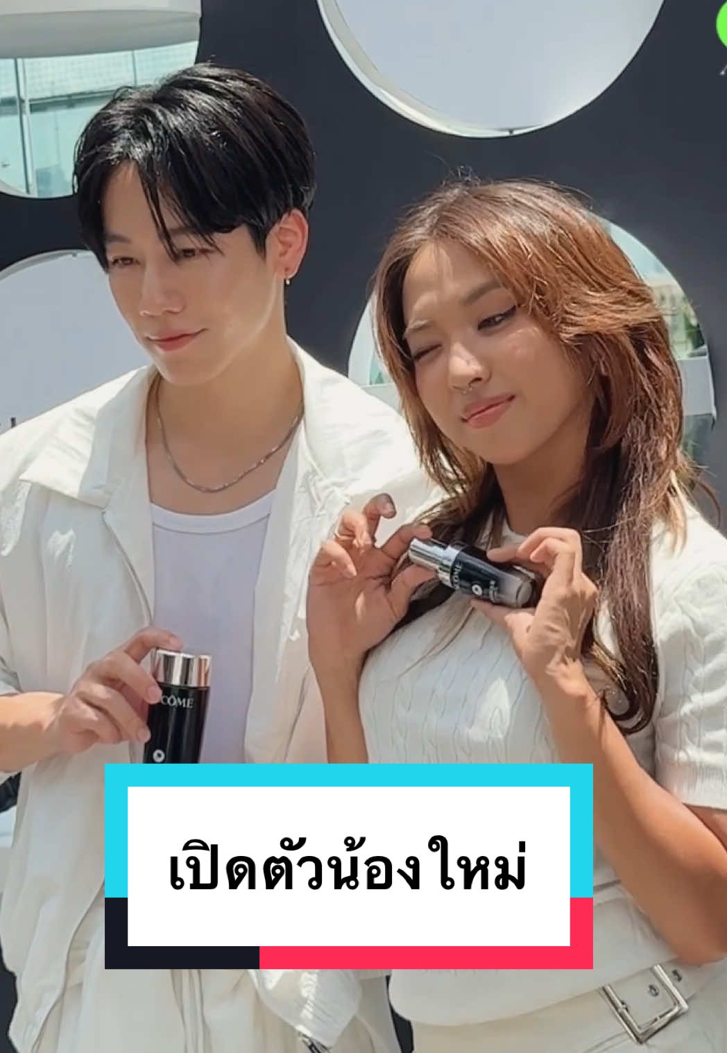 #MintReports อยู่กับแร็ปเปอร์สาว #MILLI แบรนด์แอมบาสเดอร์ประจำประเทศไทยของ LANCÔME และหนุ่มหล่อ #warwanarat แขกคนสำคัญ ที่งาน “Génifique: The Ultimate Skin Match” จาก Lancôme ร่วมท้าพิสูจน์การฟื้นฟูผิวถึงชั้นลึกด้วยพลัง Beta Glucans หยุดริ้วรอยตั้งแต่จุดกำเนิด ด้วย Génifique Ultimate เซรั่มตัวปังที่คุ้นเคย พร้อมเปิดตัวน้องใหม่ Génifique Ultimate Lotion ให้ได้ลองพิสูจน์ก่อนวางขายจริง เป็นอีกหนึ่งตัวช่วยในการ Sooth & Boost เพิ่มประสิทธิภาพแห่งการฟื้นฟูผิวให้สมบูรณ์ยิ่งขึ้น เพื่อให้ผิวสุขภาพดี แลดูอ่อนเยาว์ 💚 #GenifiqueUltimate #LancomeThailand   