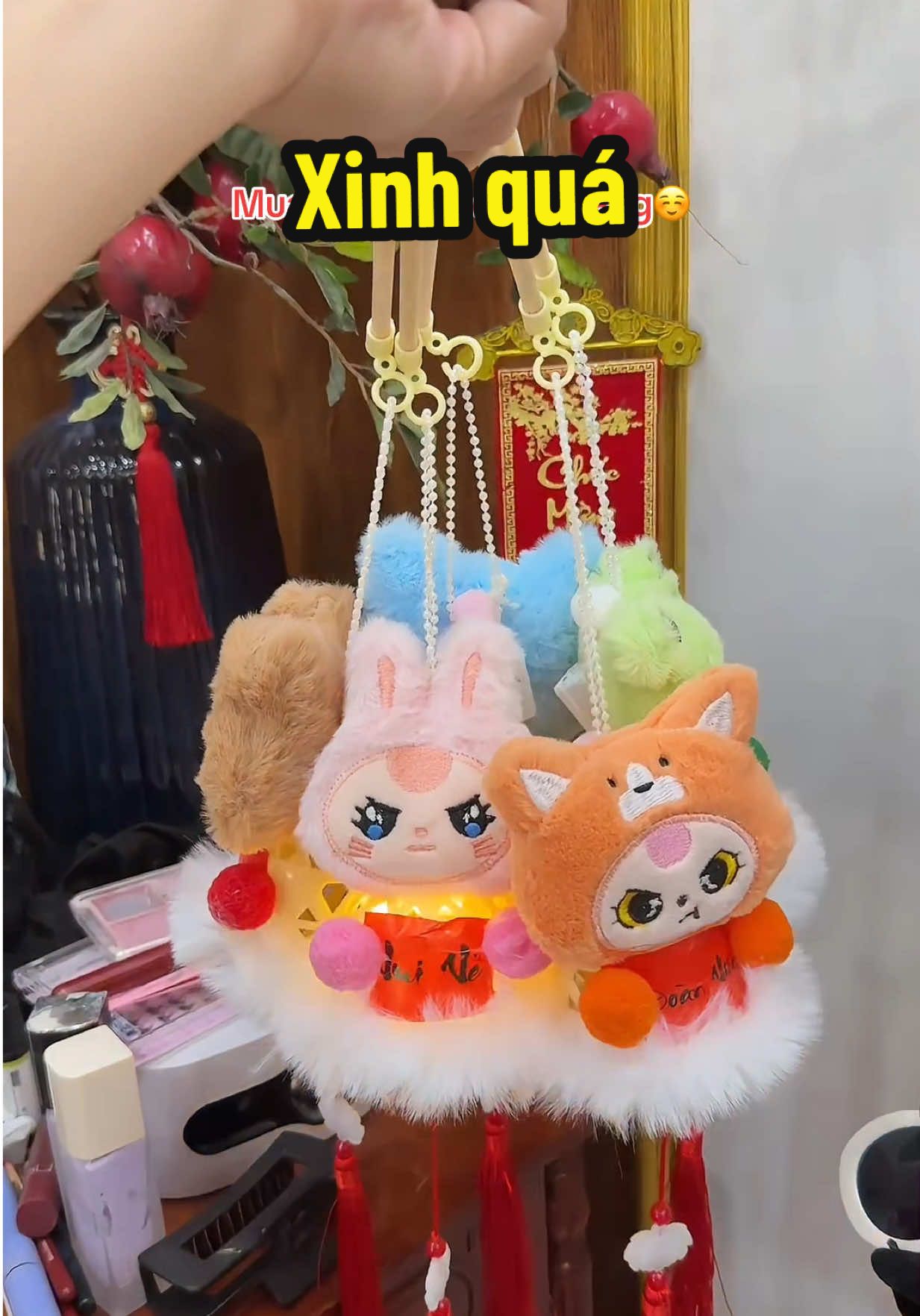 Đèn lồng trung thu cho bé đi các mom ơi , mới đầu mùa nên giá rẻ mà nhiều màu xinh lắm . Mua nhanh kẻo hết hàng ạ #denlong #denlongtrungthu #denlongbaby #trungthu 