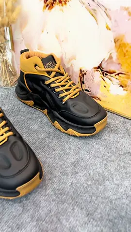 #xuhuong #tiktok #giaydep #sneakers #giaythethao #girl #hot #giay #muataitiktokshop #saleluongve #xuhuongtiktok2025#gaixinhtiktok #hottrend #giaitri #nhạchay #quaaodep #rewiew