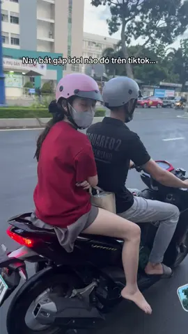 Mọi người có biết ai không ?? 