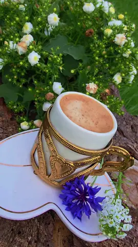 يسعدلي صباحكن غوالي ❤️ 😘 