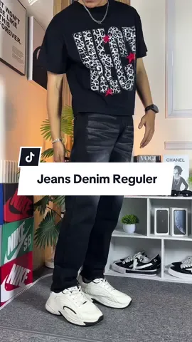 Yang nggak suka gombrong boleh ambil celana denim reguler dari @Streetstore27 nih  mana cakep parah 🔥 #regulerfit #celanareguler #regulerjeans #celanajeansreguler #loosejeans 