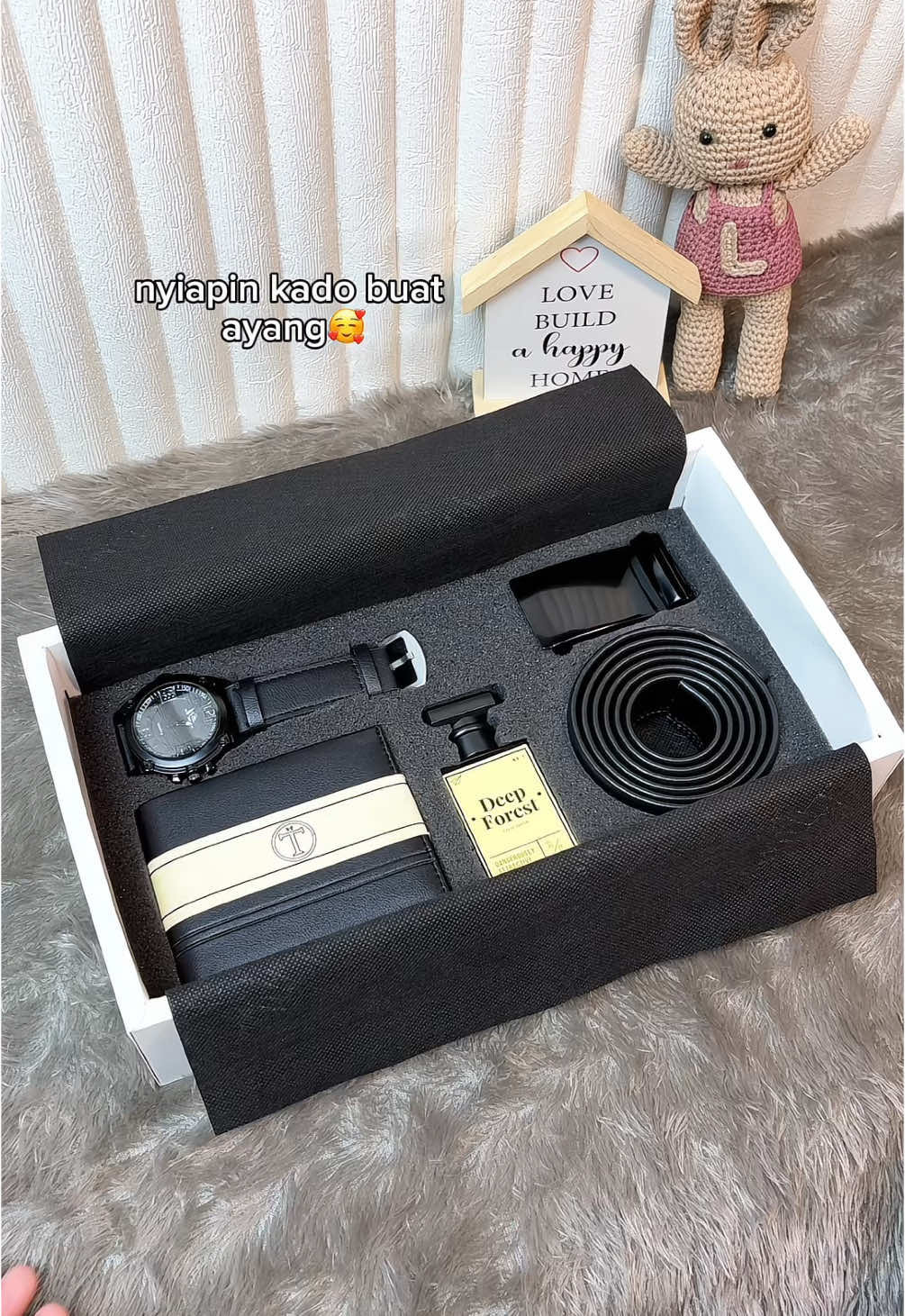 include paperbag dan kartu ucapan yahh🥰 #kadocowok #kadopacar #kadoultah 