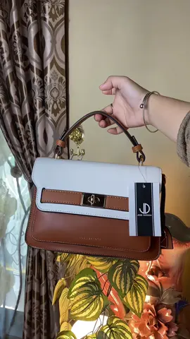118. Tas selempang wanita #handbagwanita #tasselempangelegan #tasselempangwanita #shoulderbagwanita #taswanitaelegan #tasselempangterbaru #handbang #shouderbagwanita