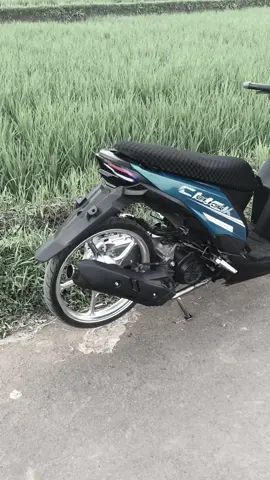 motorkuu gabakalan kayak gini kalo dulu aku ga ketemu kamu😕🥹#sakithatistyle #masukberandafyp #r17style #beatfiganteng #beatfigen2 #fyppagee #smuaorang #beatfigank #sukabumi  