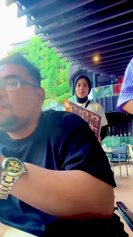 Kerja sambiL Trade bareng^ With Team....!! #DiegoFasmocy #Fyp #Untukmu #Beranda #Story #Prank #ViDeoMentahan #KotaPahLawan #Surabaya #JawaTimur #InDonesia #TikTokLive #LiveHighLights #ViraLDiTiktok #TunjunganPLaza #TP6 #PappaJack 