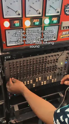 Sing kesel mung muat ro bongkar🤭 #soundsystem #soundhajatan #soundhoreg #soundsystemindonesia #horeg #fyppppppppppppppppppppppp 