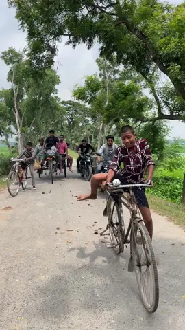 পা*গ*লা*রে জি*লা*পি দি*ও*না 🤣#funny #foryou #comedia #tiktok 