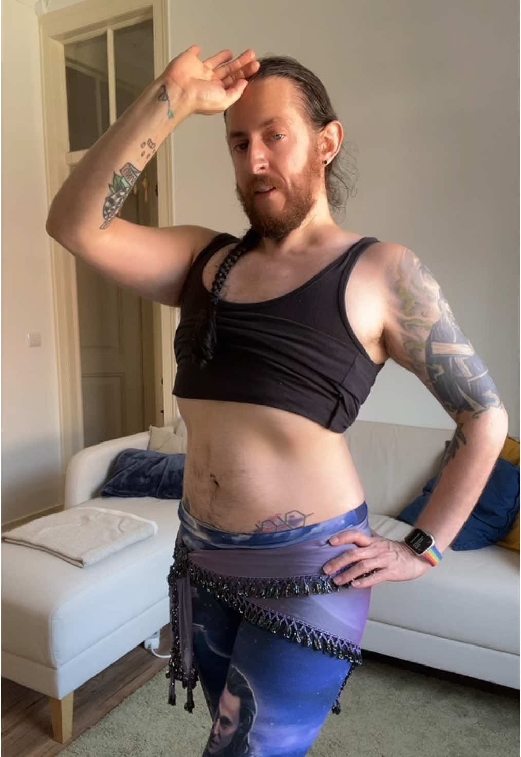 Just having some fun! Life has been dark and stressful lately but sometimes you just have to dance about it. Here’s some belly dance stress relief.  #dance #dancer #bellydance #bellydancer #maledancer #malebellydancer 