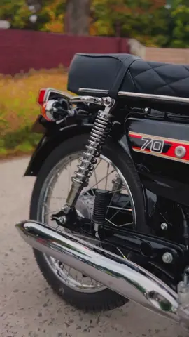 Beauttttt..🖤✨ . #music #reels #viral_video #sawariyan #viralvideos #reactionvideo #motorcyclerestoration #creatorsearchinsights #unfreezemyacount #foryoupagе #foryoupagee #vintagebike #creator #reach 