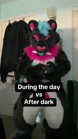 Just fur con things 
