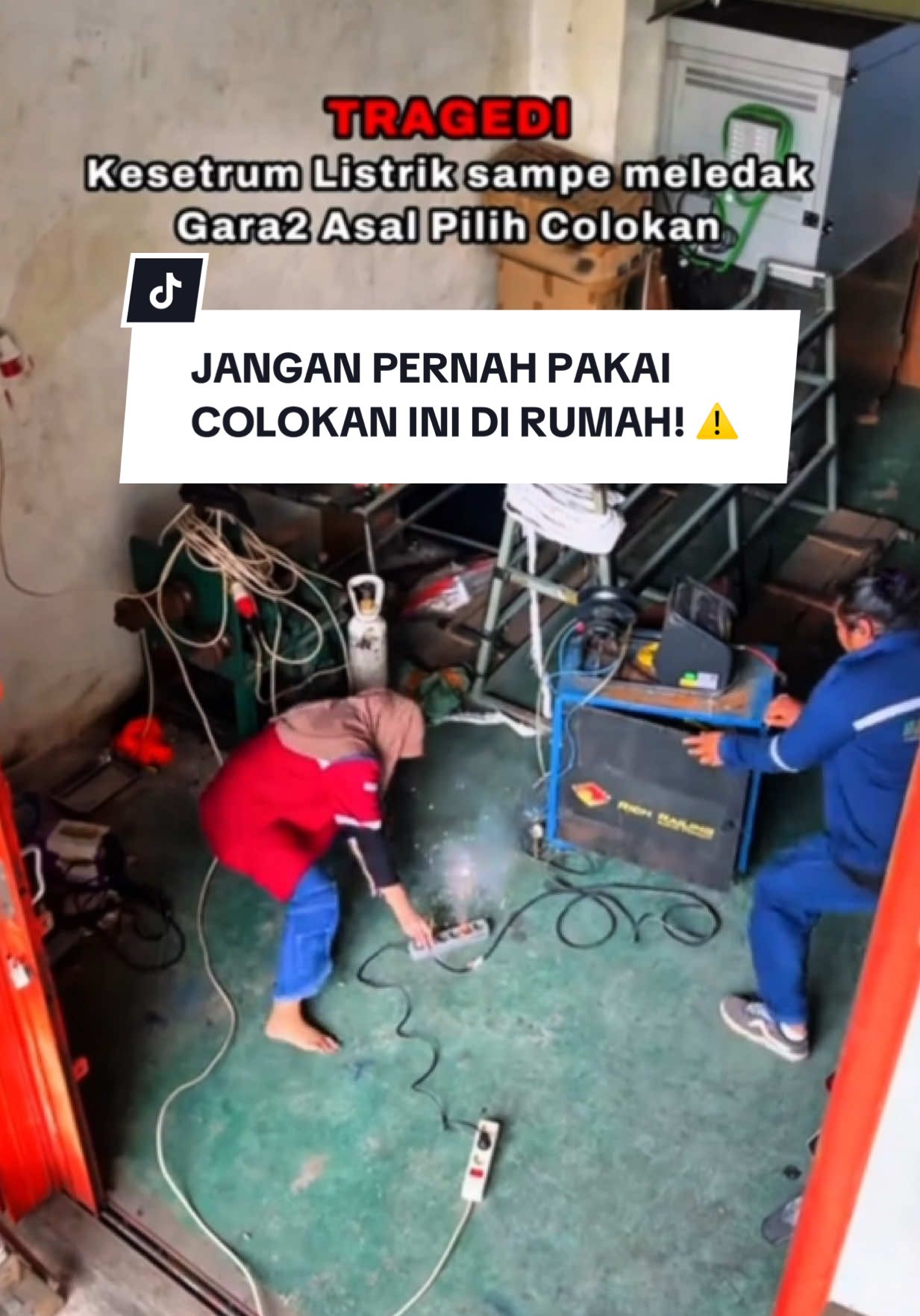 Cuma colokan biasa, tapi nyawa bisa melayang! Lihat video ini sampai habis, lalu cek colokan di rumah kamu. #kabelcolokan #colokanlistrik 
