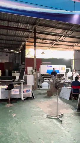 Tủ bếp 3 lớp Lino#LinoGlassKitchen #tubepinoxkhongmoihan #tubepinoxcazo #tubep3lop #tufullkinh #cuaslim #xuhuong2025 