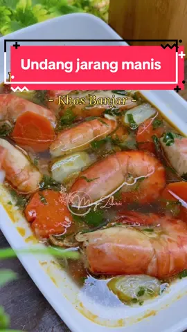 Membalas @sanita Resep ini lo yang buhan pian hadangi banar 😍 ‼️ UNDANG JARANG MANIS KHAS BANJAR ‼️ Ada yang menyambat nya hundang jarang manis, ada jua yg menyambat nya Sop undang. apapun itu nama nya, inti nya undang di masaki kayaini nyaman banar 🤤🤤🤤 Parahi limau kuit, Piciki Lombok Perawit  Omaaaaaa… yakin laah kada handak betambah makan ??  Gaass dan besok nungkar undang masaki kyni jua..  detail bumbu dan bahan buhan pian cek di video 😉 Jadi selamat mencoba resepnya dirumah, semoga kalian suka 🫶🏻❤️ #res#resepy#mayazikris#reseprumahans#resepmasakanl#belajarmasaka#urangbanjars#resepmudahs#masakanbanjarnjarbanar