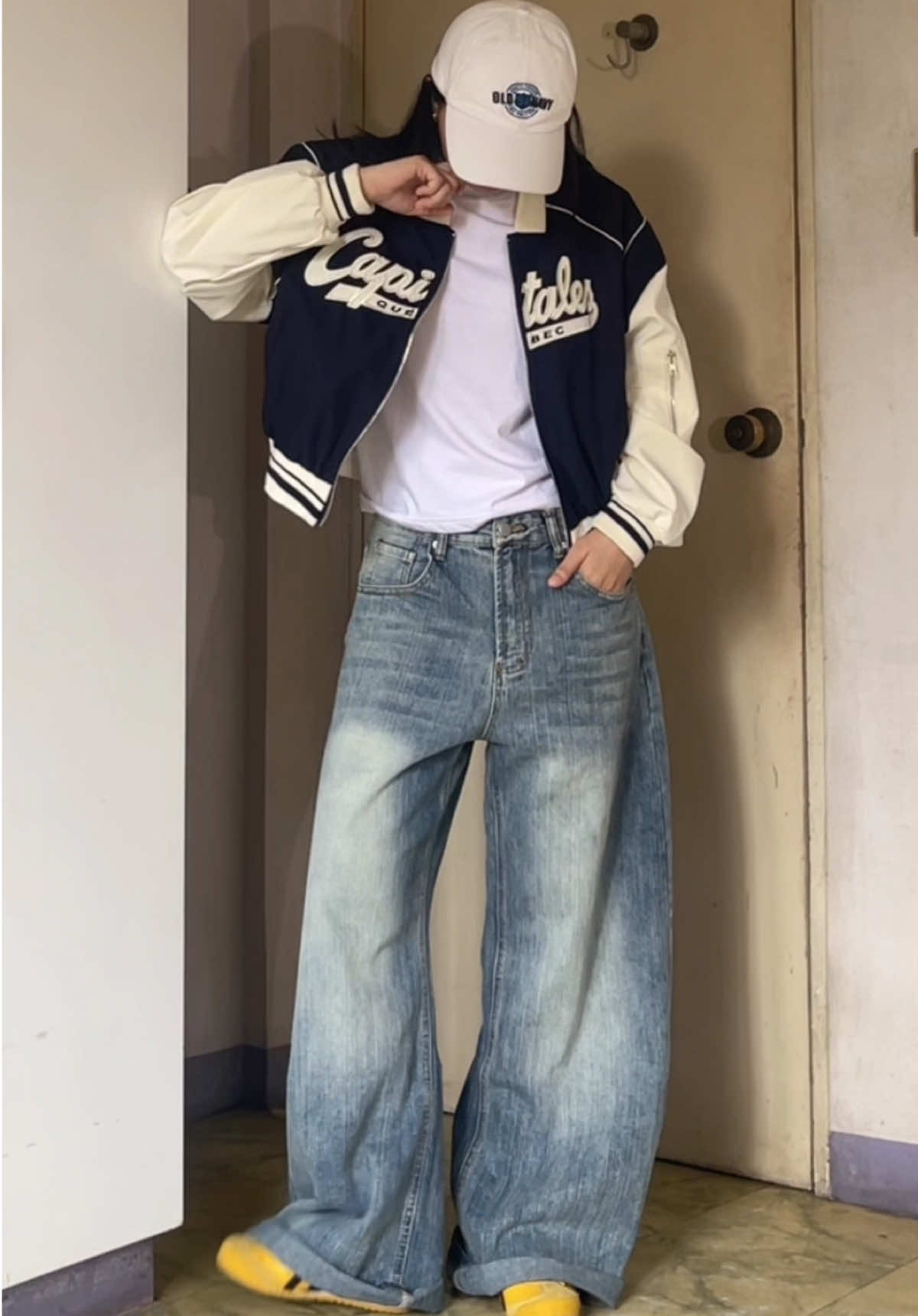 varsity jacket🔛🔝 #varsityjacket #outfitinspo #outfitcheck #TikTokFashion #fashion #tiktokfinds #foryou #fyp 