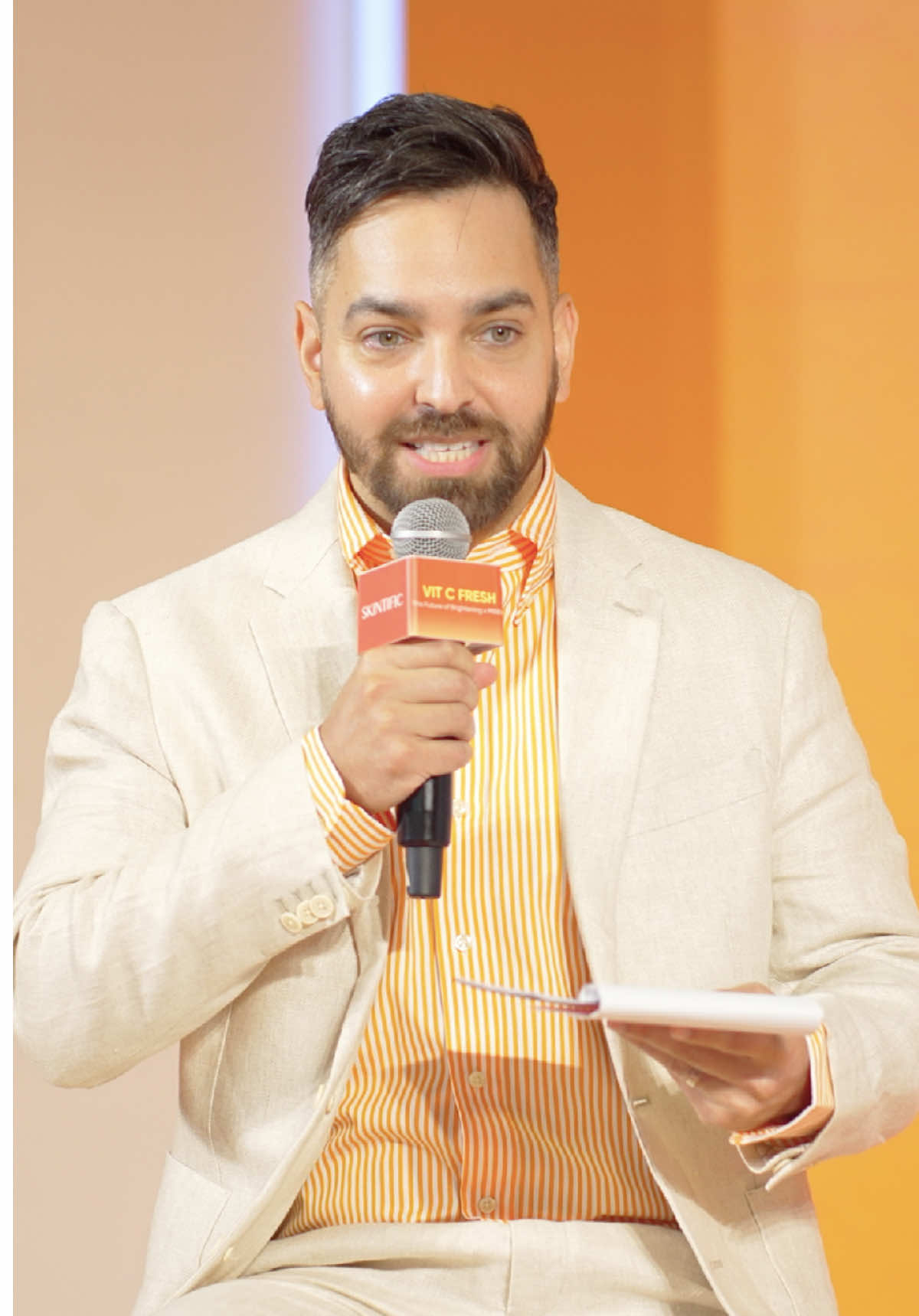 Skintizen, ready for a sneak peek of Skintific x Dr Shah? 👀🍊 Here’s a behind-the-glow moment with Skintific and Dr Shah, where our SkinXpert shared how the 10% Pure Vitamin C Brightening Serum really works ✨ Dr Shah explained how Vitamin C does its magic and how our LockFresh™ tech keeps it fresh and powerful 💬 🔓Plus, a quick demo on how to unlock the glow yourself! It’s science, but make it skincare 💥 #SkintificMY #SKINTIFIC #SKINTIFICPureVitC