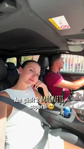 Mereu când văd magneții prin casă am o stare mai bună 🇮🇹🥹👩🏻‍❤️‍💋‍👨🏻 #travel #souvenir #couple #italy #fyp 