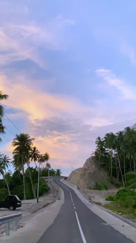 📍Pantai labuana🌊🌊 #fyppppppppppppppppppppppp #viraltiktok #masukberanda #pantailabuana 