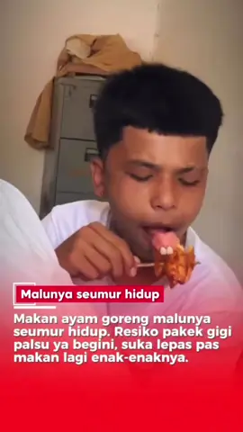 Njirrr lepas gigi palsunya😀😀😀