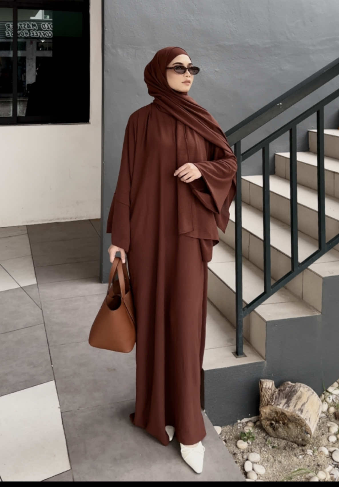 The perfect kaftan ever ᥫ᭡ #kaftan #kaftanmurah #kaftanlebaran #kaftancantik #kaftanviral #kaftanironless #kaftanfreeshawl #OOTD #fyp 