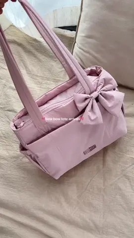 New bow shoulder bag is specially designed for girls 👯‍♀️Suitable for daily life，work and study📃#bagsmart #whatsinmybag #bow#tote #totebag #totebagaesthetic #bow #fashion 