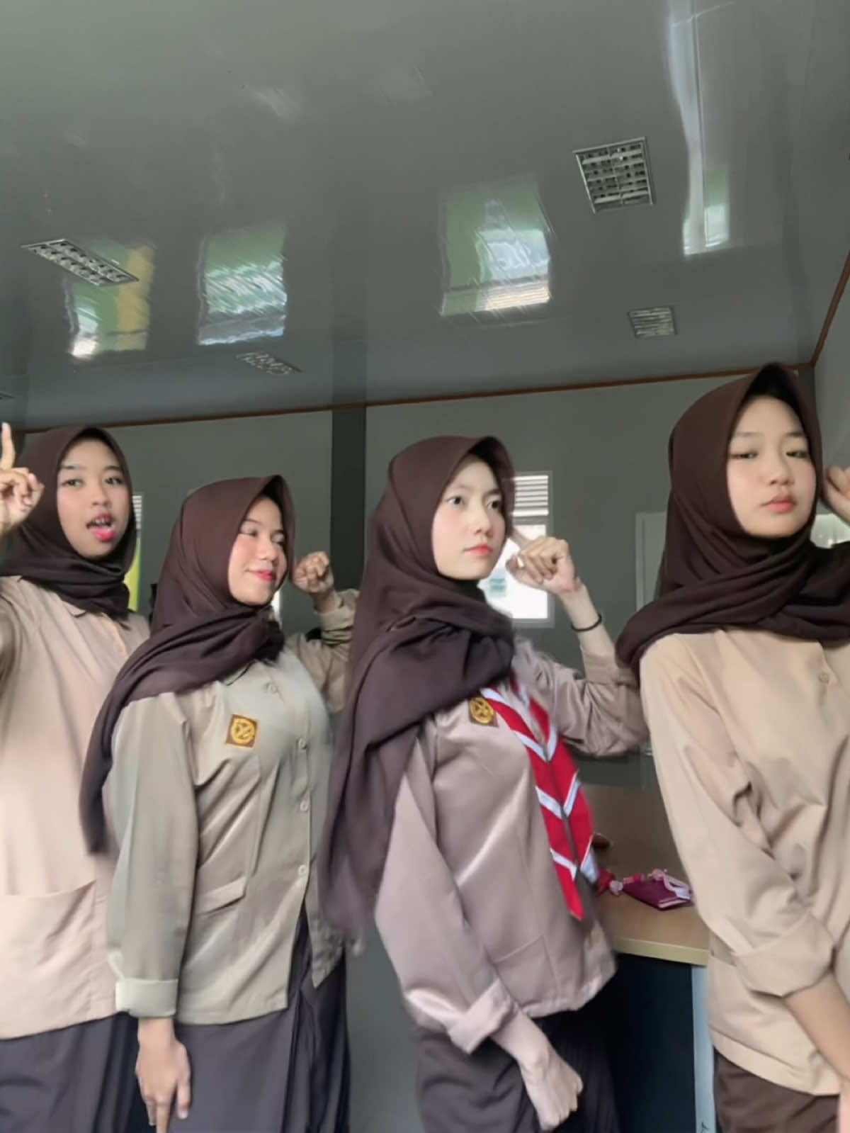 #anaksekolah #4u 