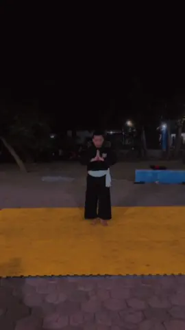 Pemahaman Mendalam Mengenai Hakikat Doa Sebagai Bagian Integral Dari Kehidupan, Bukan Sekadar Permohonan, Tetapi Juga Sebagai Bentuk Komunikasi, Pengakuan Atas Kelemahan Diri, Dan Upaya Mendekatkan Diri Kepada Tuhan. #fypシ #efyepe #xybca #xyzabc #pageforyou #psht #pshttulungagung #pshtpusatmadiun #pshtindonesia22 #tulungagung24jam #CapCut 