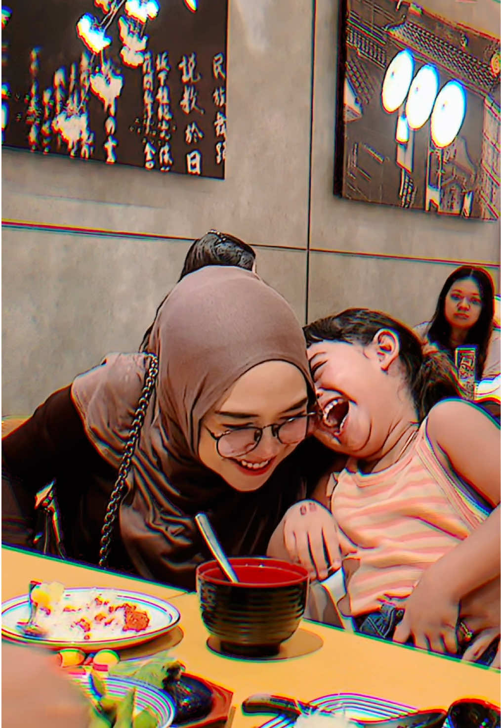 jj sama Ibuu, tebak itu sayur nya aku makan atauuu? comment dibawahh gais🤔👇🏻