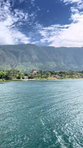 Danau Toba! Kamu cantik sekali🥹🤍 @pariwisatasumatera @Pesona Indonesia #toba #danautoba #medan #explorsamosir #samosir 