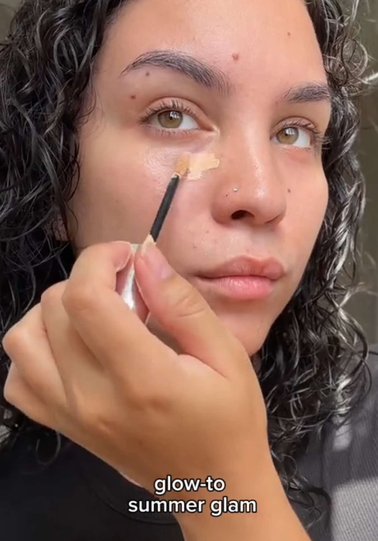 This look on repeat this summer. 👀 ⭐ F*ck I'm Flawless Concealer 3.5 ⭐ Mineral Baked Bronzer 'Touch Me' ⭐ Mineral Baked Blush 'Isla Bonita' ⭐ Mineral Baked Highlighter 'Gimme More' ⭐ High Brow Duo 'Espresso' ⭐ Color Boss Squad Eyeshadow Palette 'Make Moves' ⭐ Icon Mascara ⭐ Lip Plumping Lip Gloss 'Thirst Trap'