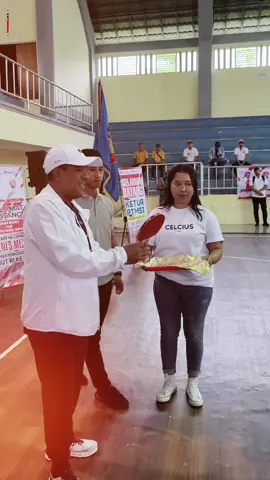 Bupati Malteng Zulkarnain Buka Pertandingan Tenis Meja Dalam Rangka HUT Kemerdekaan RI Ke-80. Pertandingan Tenis Meja dalam rangka memeriahkan Hari Kemerdekaan Republik Indonesia yang ke-80  resmi dibuka oleh Bupati Maluku Tengah Zulkarnain Awat Amir di Gelanggang Olahraga (GOR) Masohi pada Kamis, 7 Agustus 2025.  Hadir dalam kegiatan tersebut Wakil Bupati Maluku Tengah Mario Lawalata, Forkopimda, Sekertaris Daerah Malteng Rakib Sahubawa, Ibu Betty Epsilon Idroos, Ibu Mauren Vivian, Ibu Ana Sahubawa, pimpinan OPD, pimpinan instansi vertikal serta pimpinan BUMN. Apresiasi yang tinggi disampaikan Zulkarnain atas terselenggaranya pertandingan Tenis Meja ini.  Zulkarnain menyampaikan pertandingan ini bukan sekedar kompetisi, tetapi juga ruang kebersamaan, persatuan serta pembinaan mental dan fisik. 