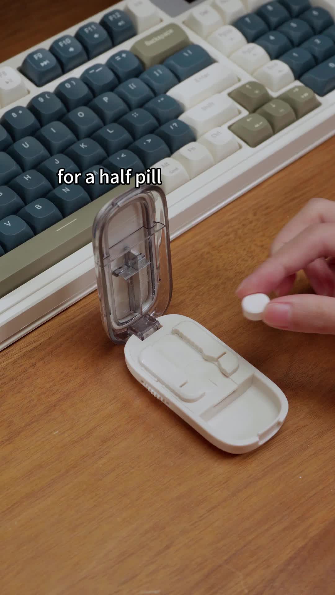 Pill Cutter Splitter for Cutting Multiple Pills, Adjustable Pill Cutter Splitter for Small and Tiny Pills with Accurate Pill Alignment #multitool #homeaccessories #usefulgadgets #sharpener #pillorganizer #cuttingtools #rotatingmakeuporganizer #healthgadgets #pilldispenser #pillbottles