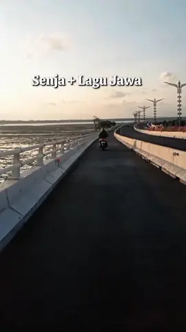 Vibe sore hari lewat tol 😍 #fypシ #storywa #tolbalimandara #ojolvlog #gojektiktok 