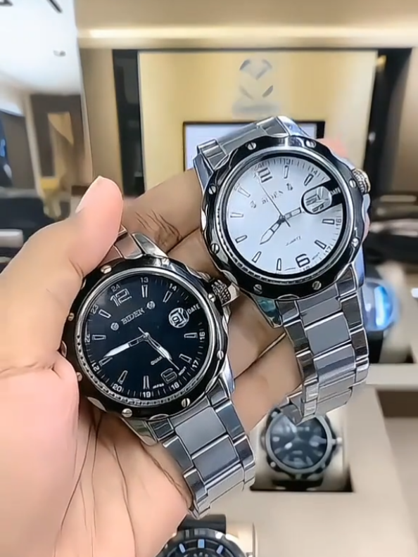 Promo terbatas! Segera dapatkan jam tangan ini yg membuatmu lebih percaya diri #terlaris #aksesorispria  #jamtanganberkualitas #jamtanganmewah 