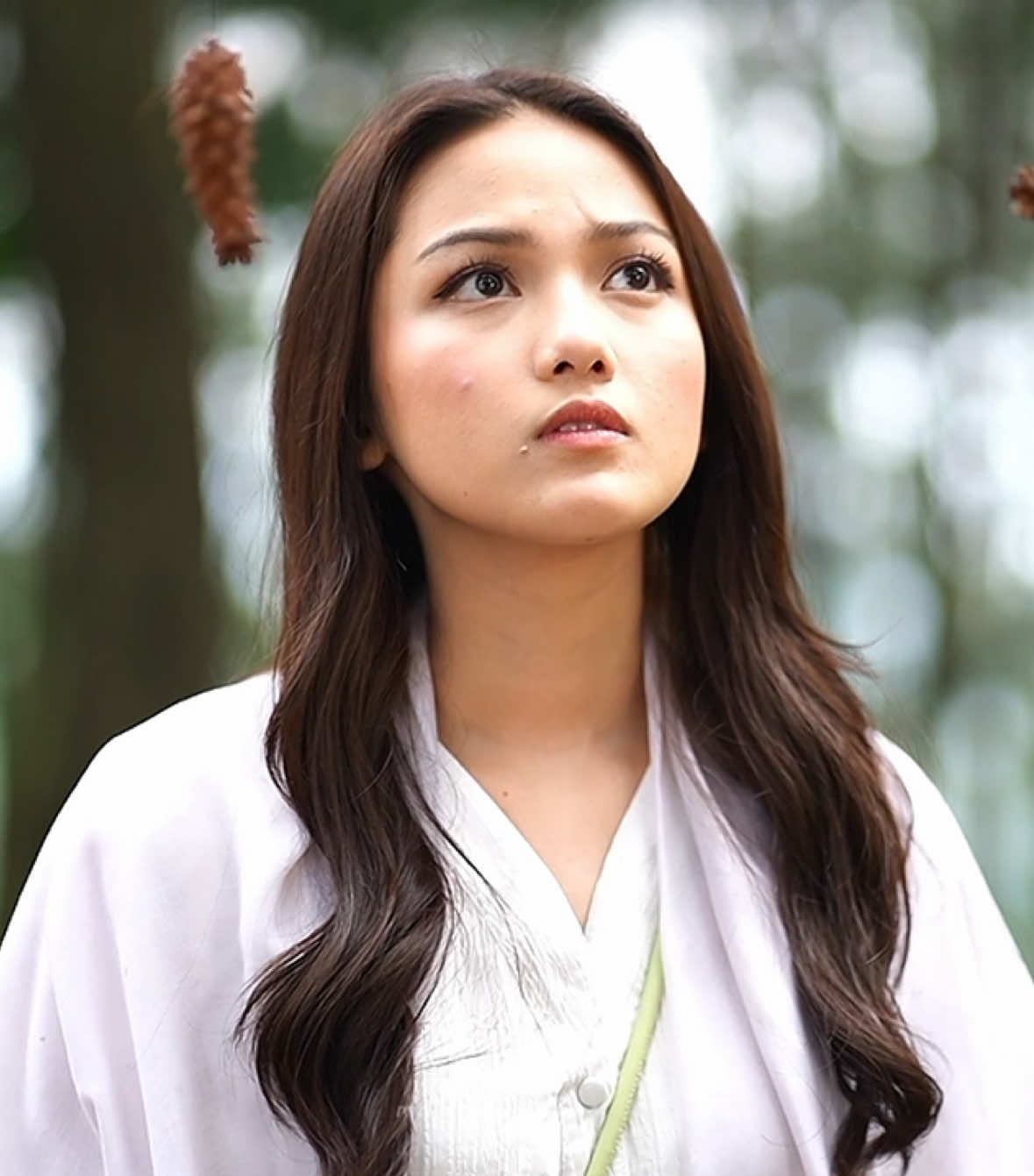 dan akhirnya aru menemukan gadis penjual kapasnya itu😭 #rintikterakhirdiviu #aisyahaqilah #jeffsmith #adzanashaliha #fadlyfsl #seriesindonesia #fyp #fypage #xyzbca 