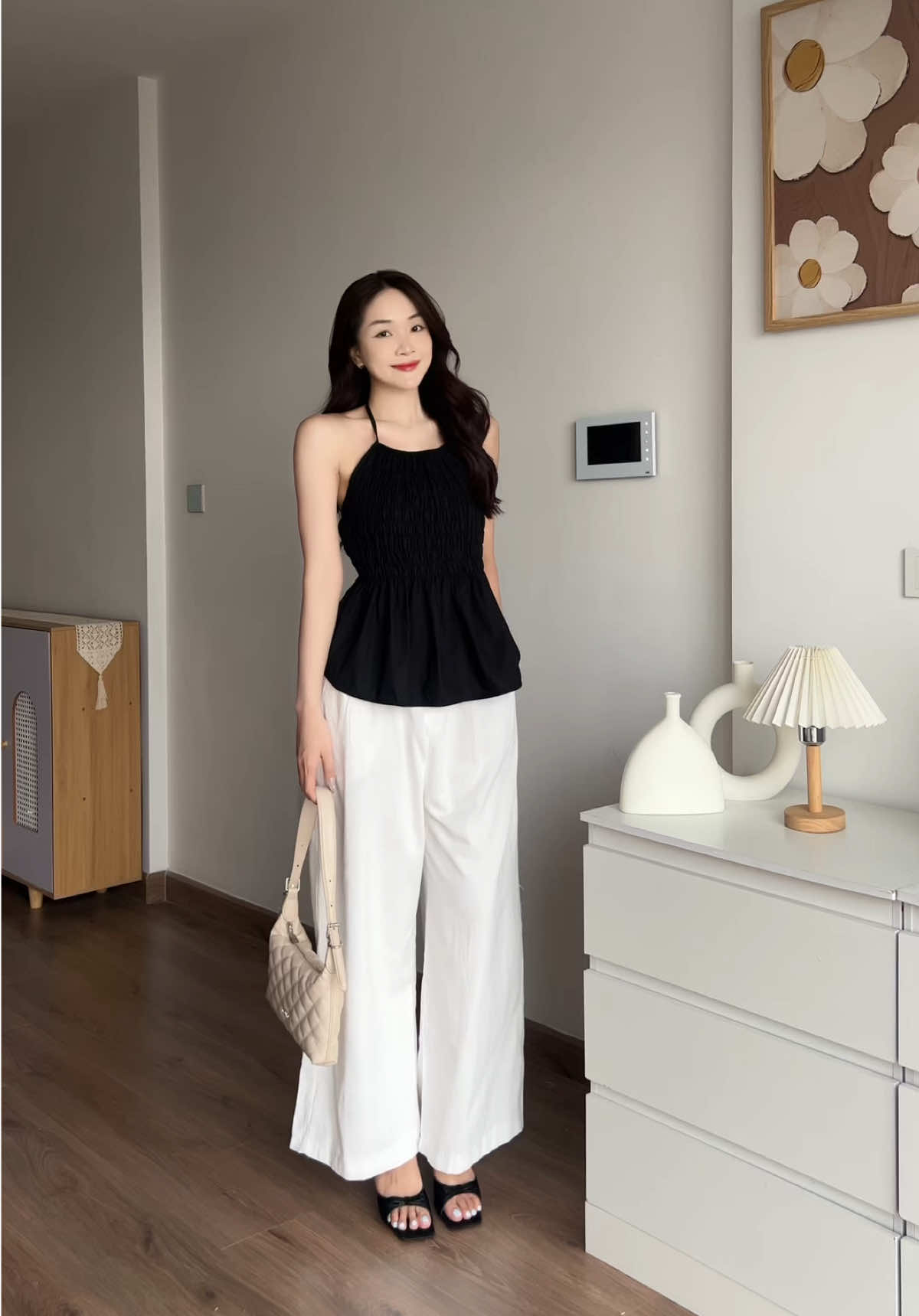 Đơn giản thuii nhưng vẫn xinh lắm íkk ^^ @YoonJiStudio #fashion #outfit #OOTD #nimdayyy 