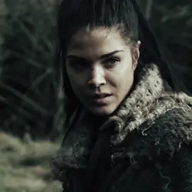 she's so iconic #octaviablake #octaviablakeedit #skairipa #blodreina #the100 #the100edit #linctavia #linctaviaedit scp skairipass octaviscenes