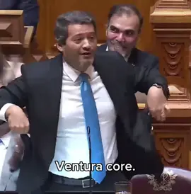 O André Ventura é um mood autêntico 😂 @andre_ventura_oficial  #ritamatias #ritamariamatias #andreventura #chega #juventudechega #portugal #politica #portugueses #europa #parlamentoeuropeu #seguidores #viral #foryou #explorepage #vitória #trending #juventude #partidosocialista #blocodeesquerda #livre #psd #iniciativaliberal #memestiktok #meme 