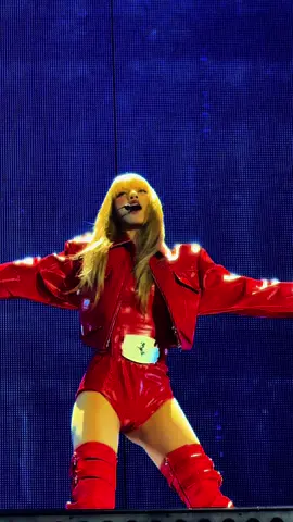 A dream come true  #blackpink #lalisa #alterego #deadlinetour #deadline #milan #concert #blackpinkconcert #lisa 