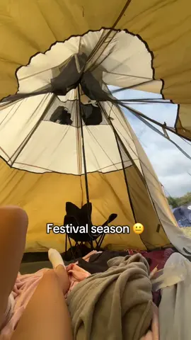 I haven’t missed my tent nearly flying of into space 😐 #fyp #ukfestival #festivalnotiktok #festivalfun #festivalseason #festivals #festivalstyle 