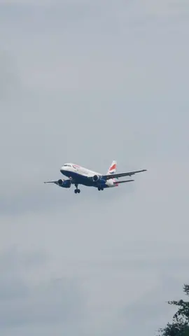 British Airways Heathrow Airport Landing 🛫 🛬 #aviationlovers #heathrow #planespotting #dashcam  #fyp #pilot #cabincrew @British Airways ONEWORLD
