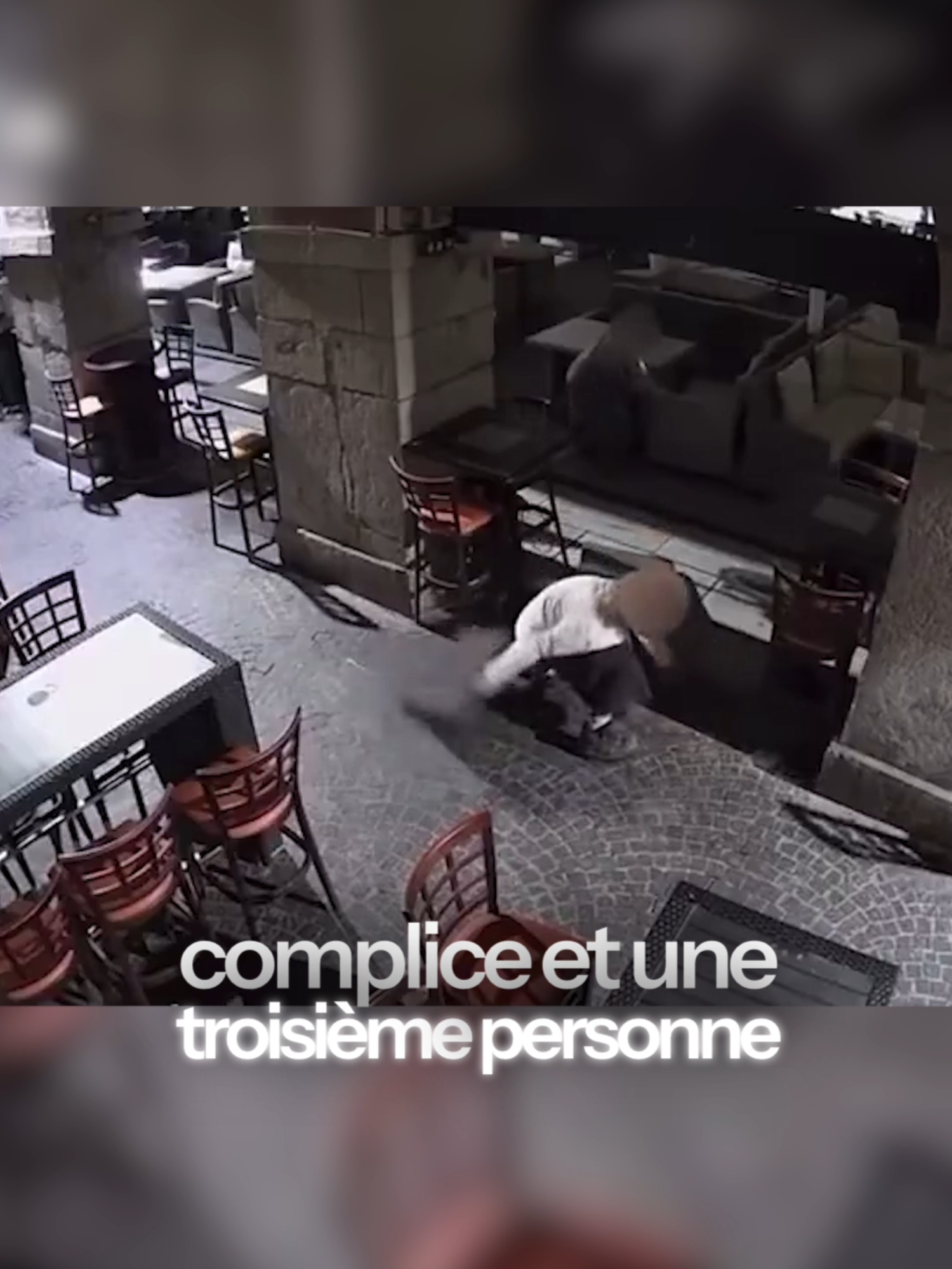 Trouvez-vous cela normal? Dites le nous en commentaires et abonnez-vous !