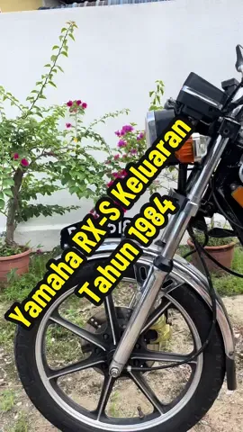 Yamaha RX-S keluaran 1984 . #ropamalaya #ropamotorsport #yamaha #motorcycle #rxs 