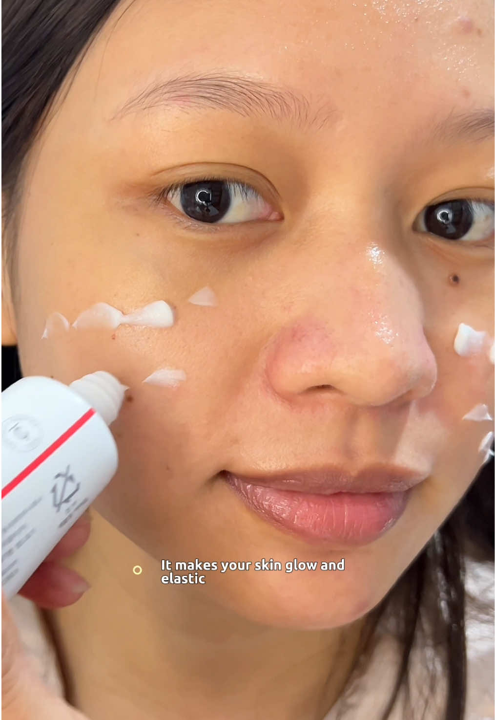 You don’t need 10 step skincare! You only need one cream from @Centellian24 Madeca Cream Time Reverse! 🫢✨  #centellian24 #madecacream #antiagingskincare #antiagingcream #antiaging #kbeauty #koreanskincare 