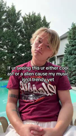 Please don't let this flop...this song is out btw #newmusic #newcomer #smallartist #indieartist #fyp #foryou #musicfyp #indiealternative #milousky #discovermusic #spotifyplaylist #thestrokes #thebackseatlovers #rosslynch #gerardway #originalsong 